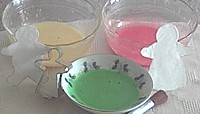 Preparing decorative material for gingerbread cookies