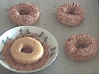 Shaping sesame cookies