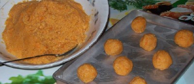 Getting catalan cookies ready for baking